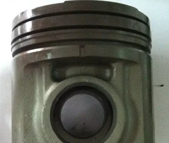 Поршень двигателя Komatsu 6152-32-2510