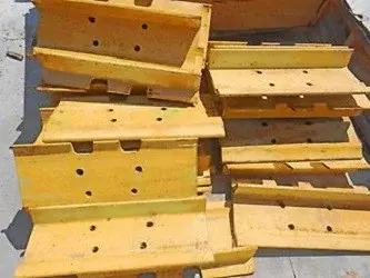 Башмак гусеницы 14X-32-11110