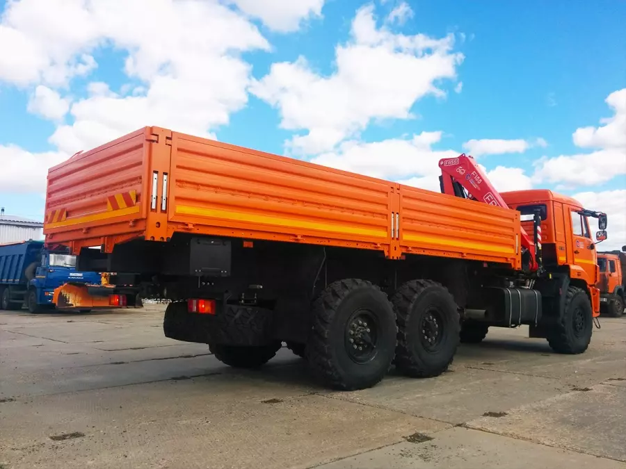 732702 (Камаз-43118), Бортовые грузовики