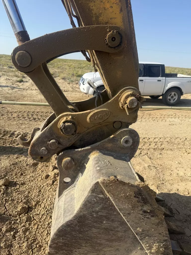 Hyundai R170W-7, Колесные экскаваторы