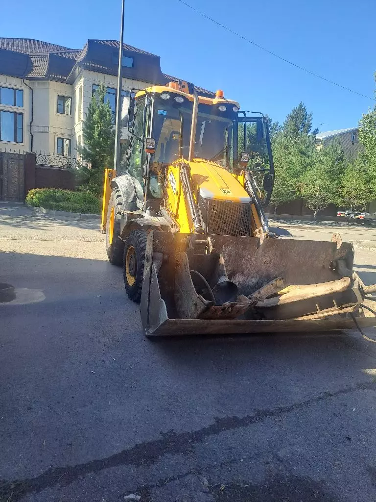 JCB