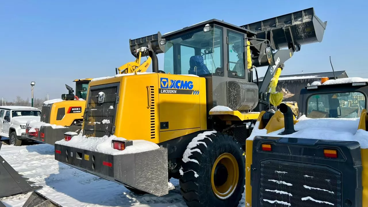 XCMG LW300KN, Экскаваторы-погрузчики