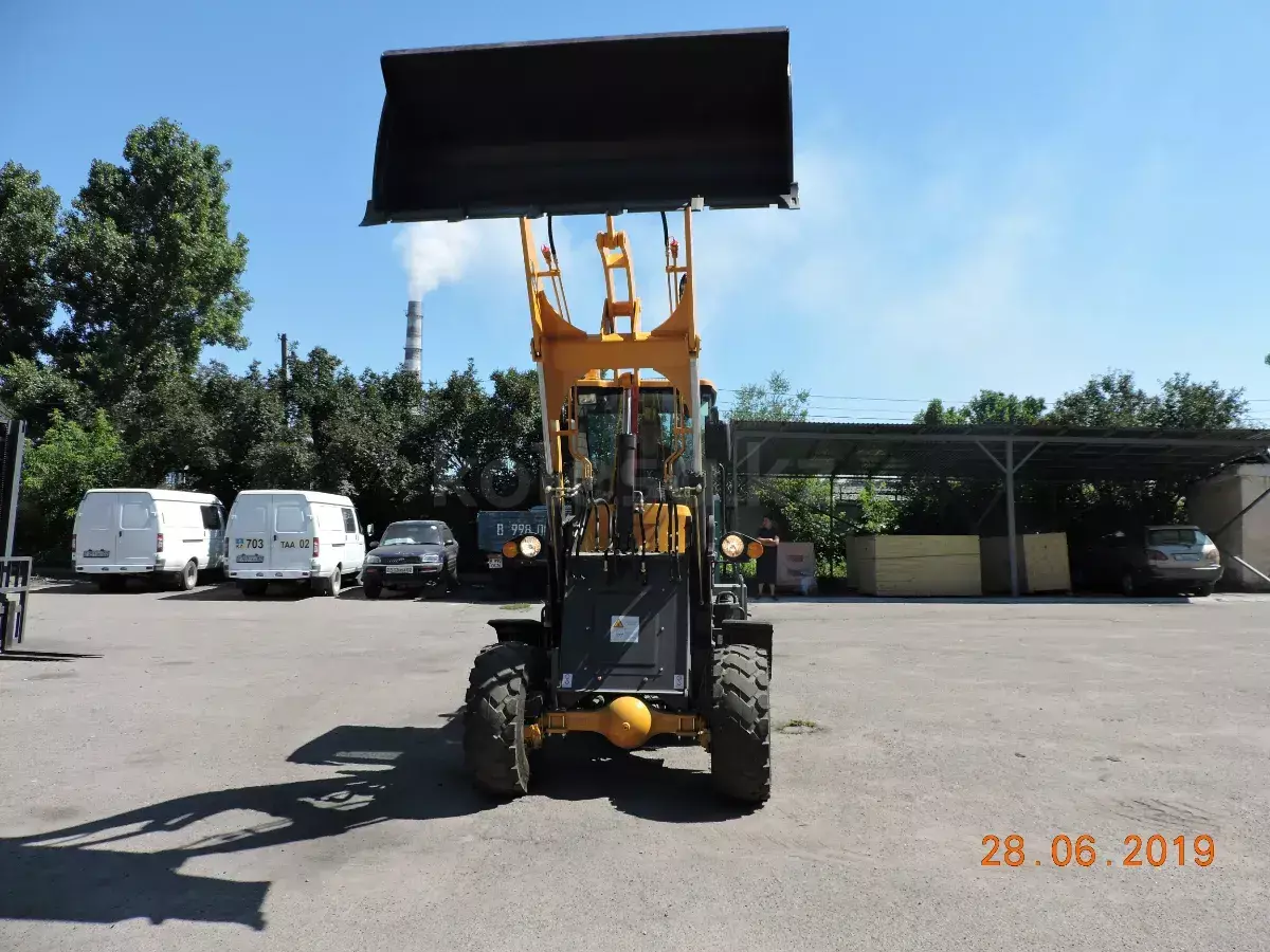 LiuGong CLG418I