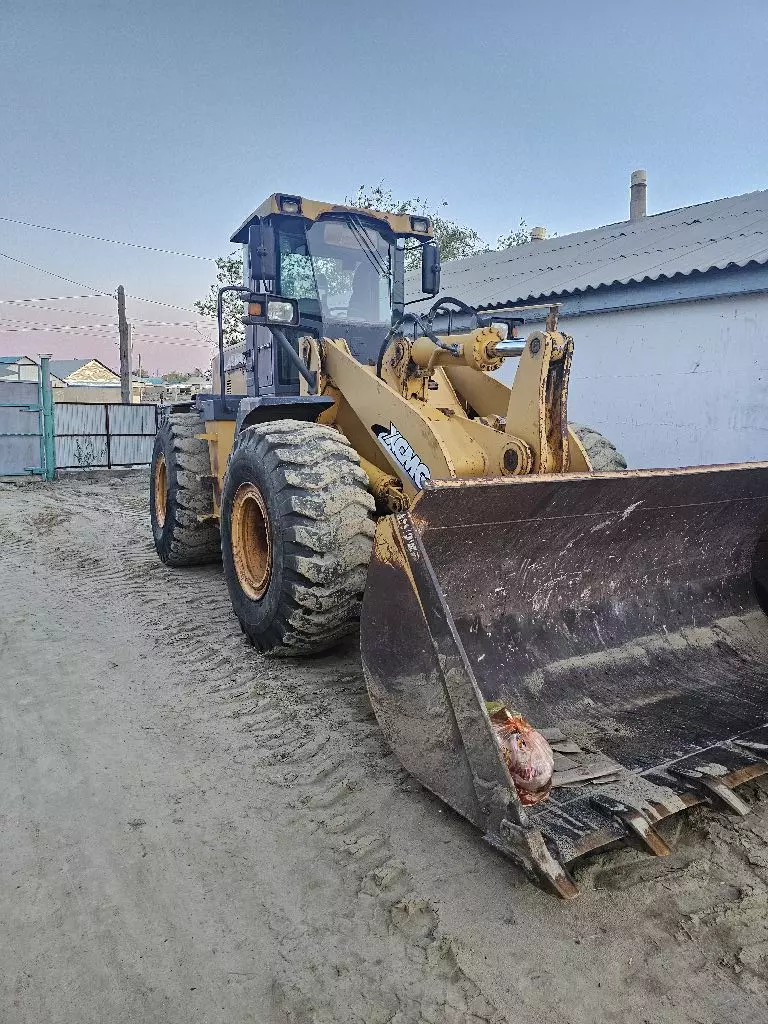 XCMG LW500F, Фронтальные погрузчики