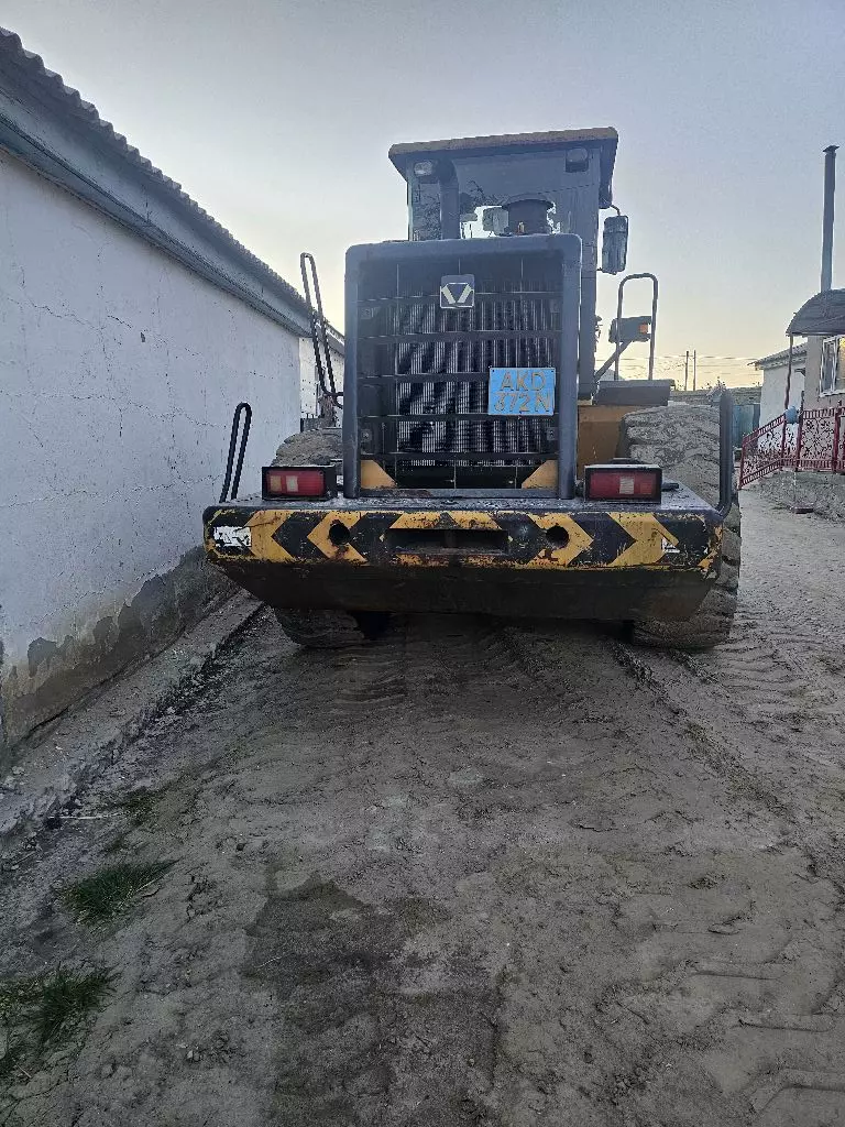XCMG LW500F, Фронтальные погрузчики