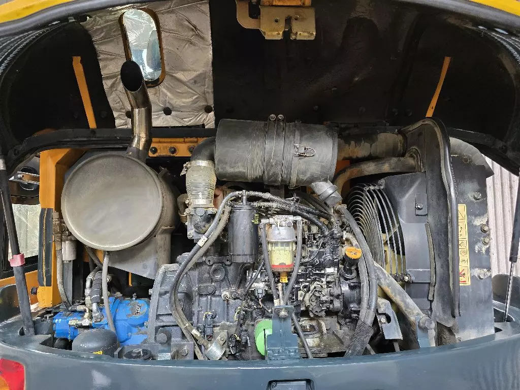 Hyundai R55, Колесные экскаваторы