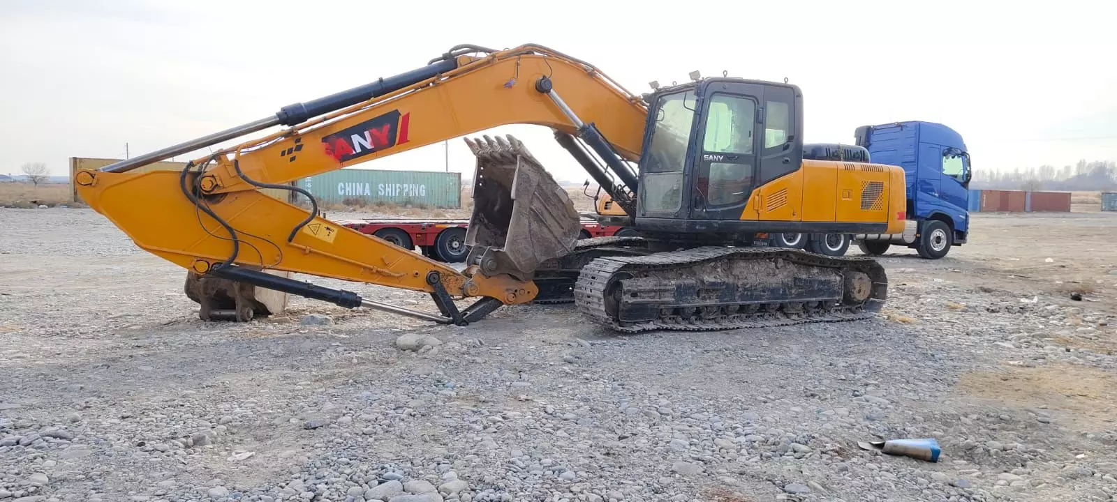 Sany SR120, Гусеничные экскаваторы