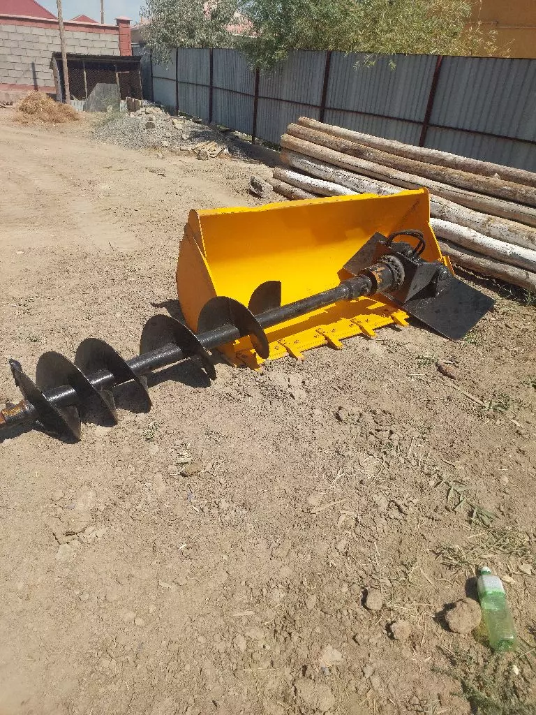 Продам бетономещалка 1.5 куб. И ямобур