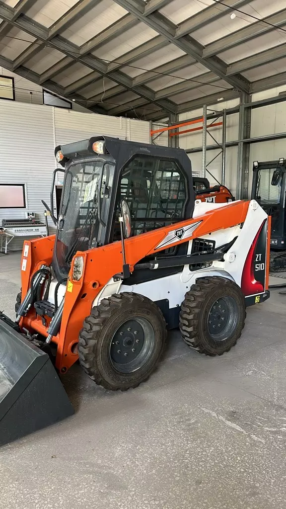 ZT60, Экскаваторы-погрузчики