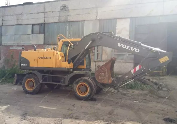VOLVO