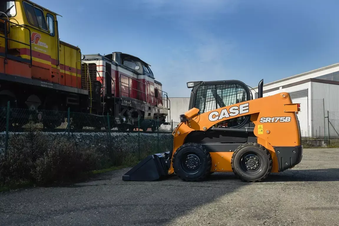 Case SR175B
