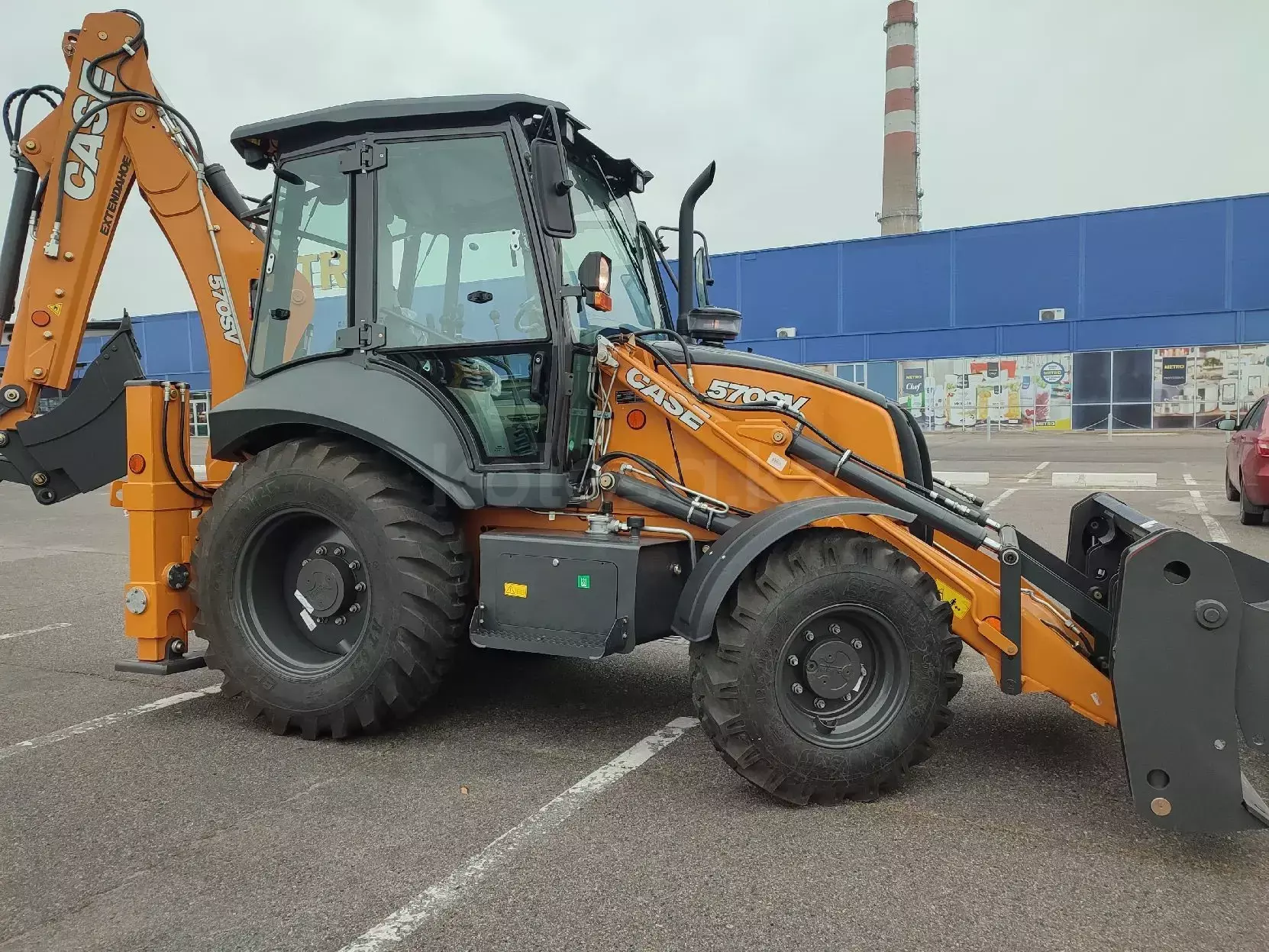 CASE 570SV