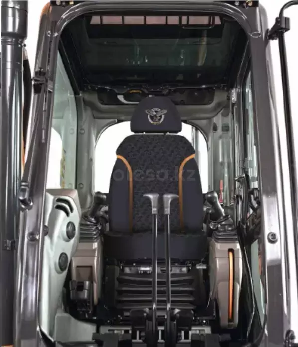 Case CX210C