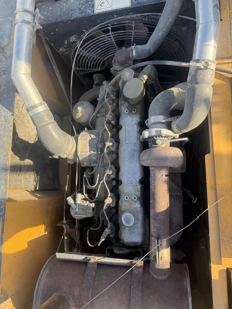 Hyundai R140W-9S, Колесные экскаваторы