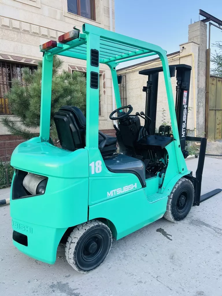 Mitsubi FD18T, Вилочные автопогрузчики