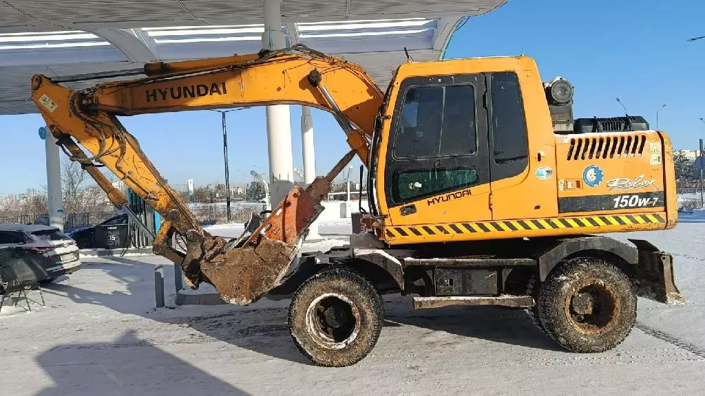 HYUNDAI R150W-7, Экскаваторы-погрузчики