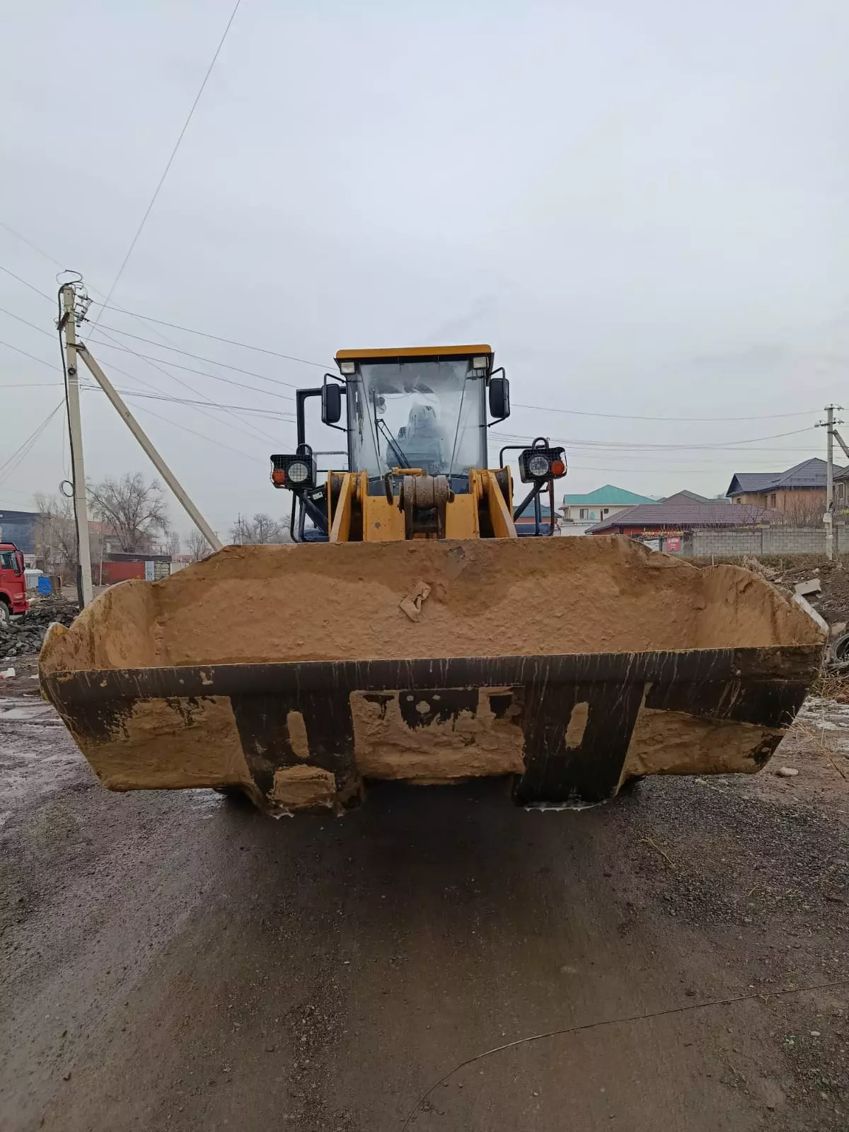 SEM 650B, Фронтальные погрузчики