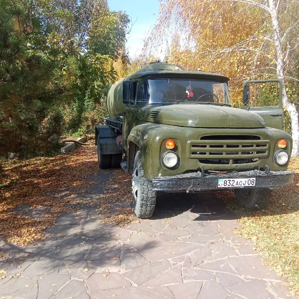 ЗИЛ-4334, Ассенизаторские машины