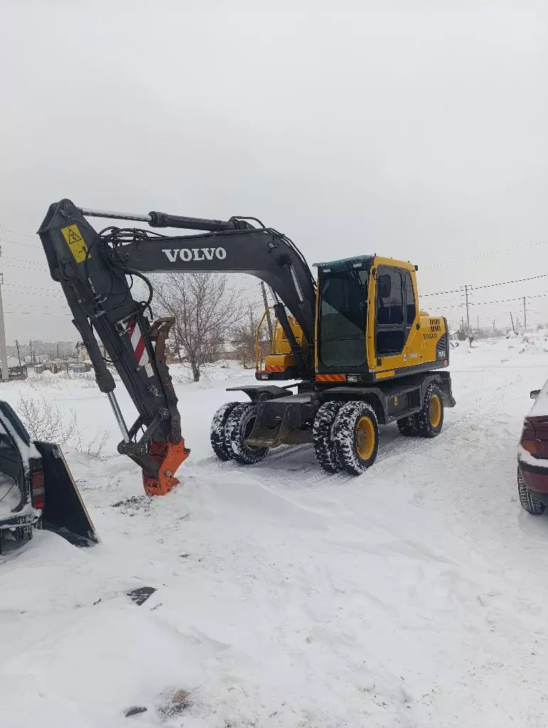 VOLVO