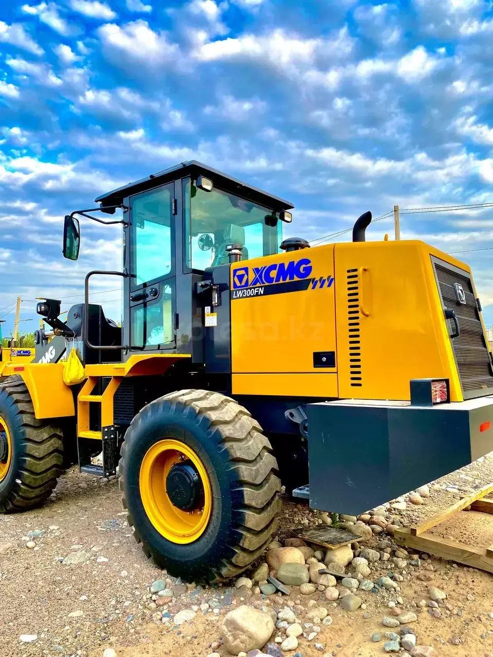 XCMG LW300FN