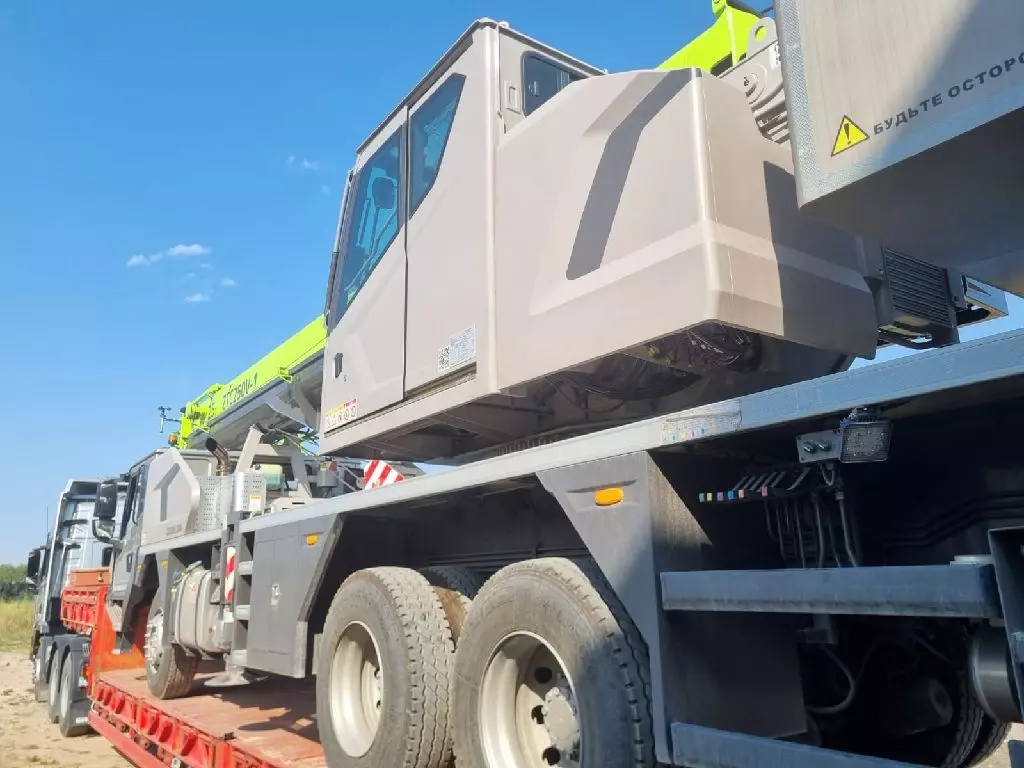 Zoomlion ZTC300V, Автокраны