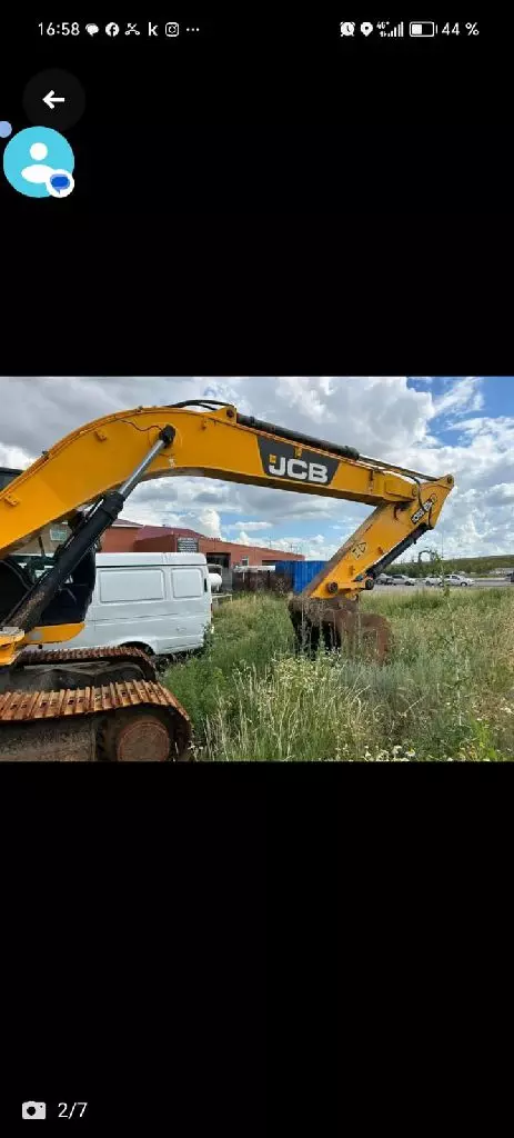 JCB JS 220, Гусеничные экскаваторы