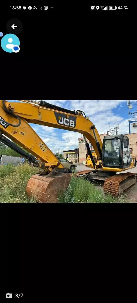 JCB JS 220, Гусеничные экскаваторы