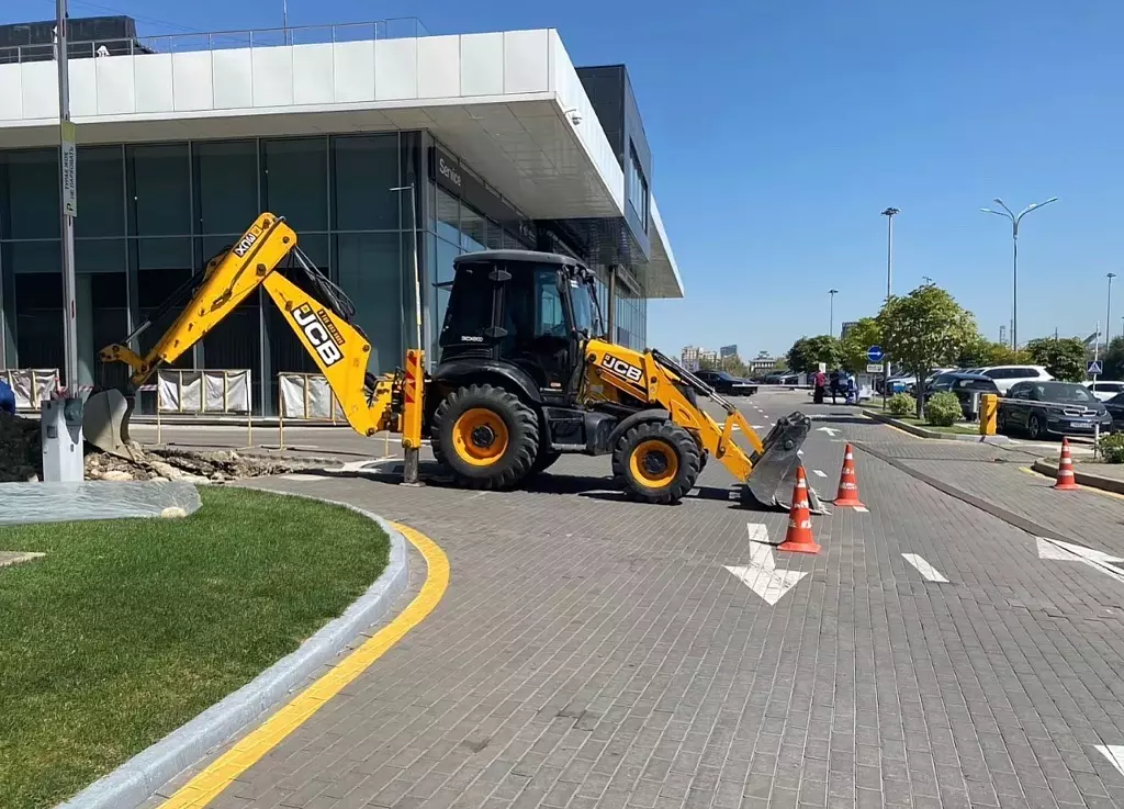 JCB