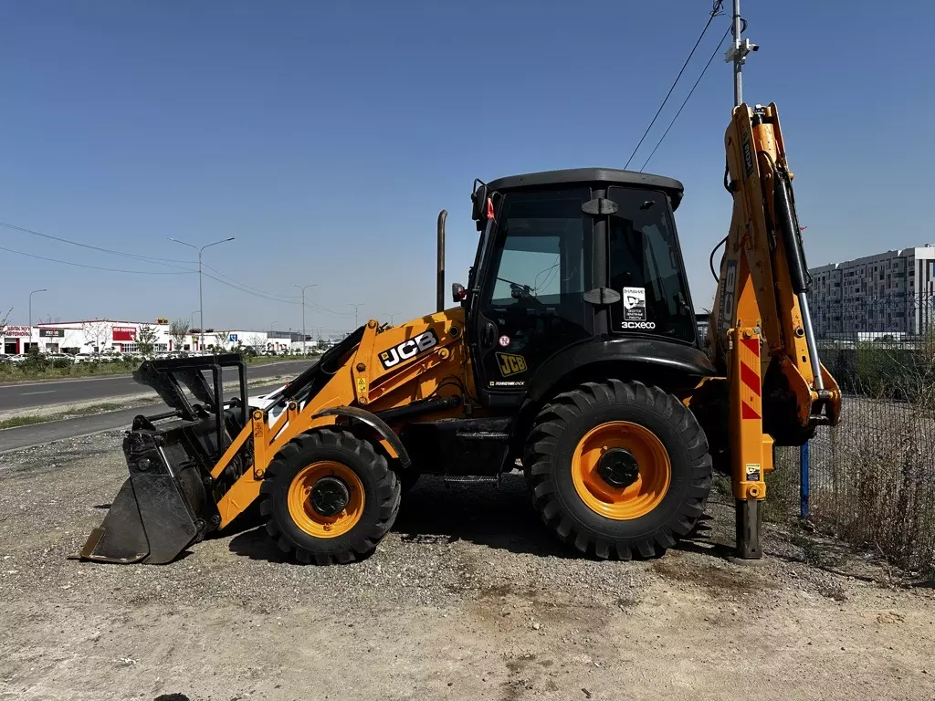 JCB