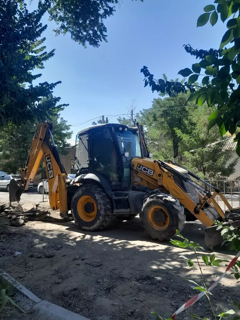 JCB