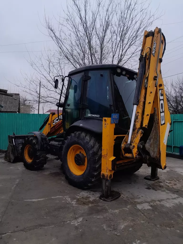 JCB