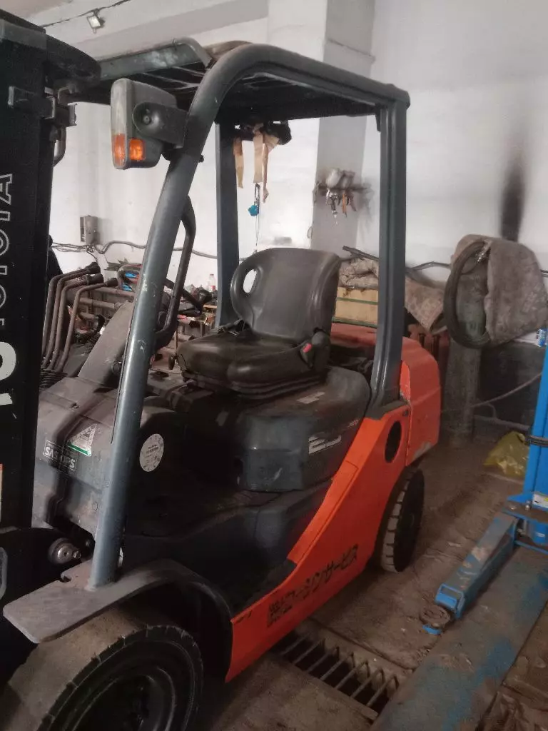 Toyota 6 FD25