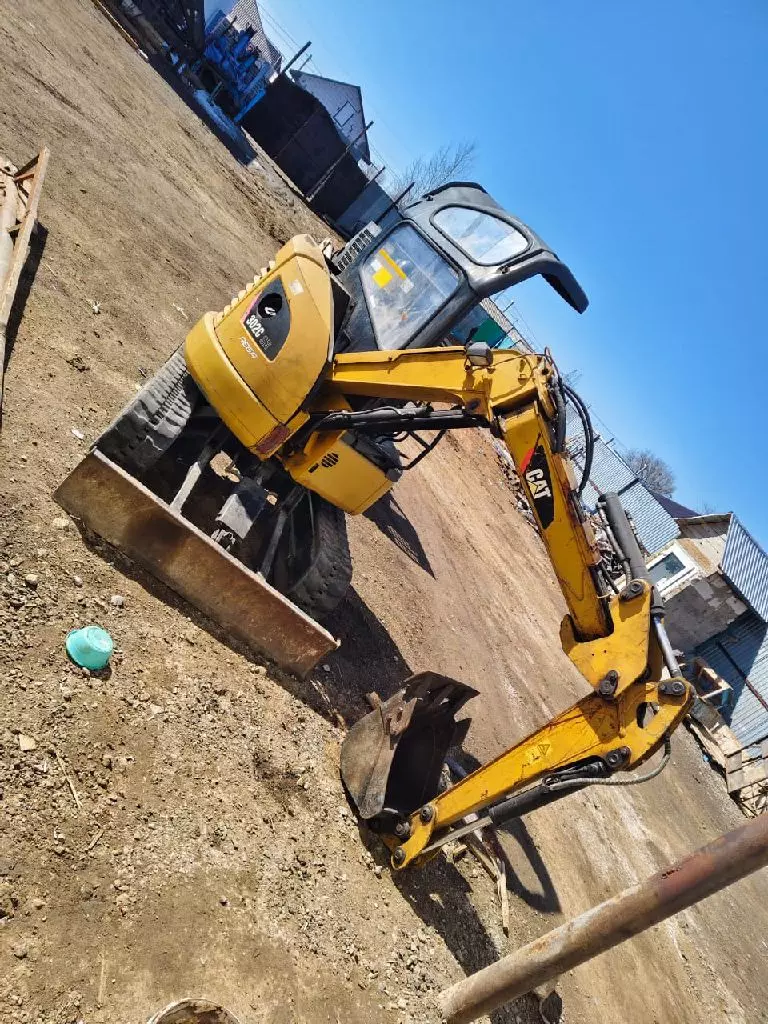 Caterpillar 242B Series 2