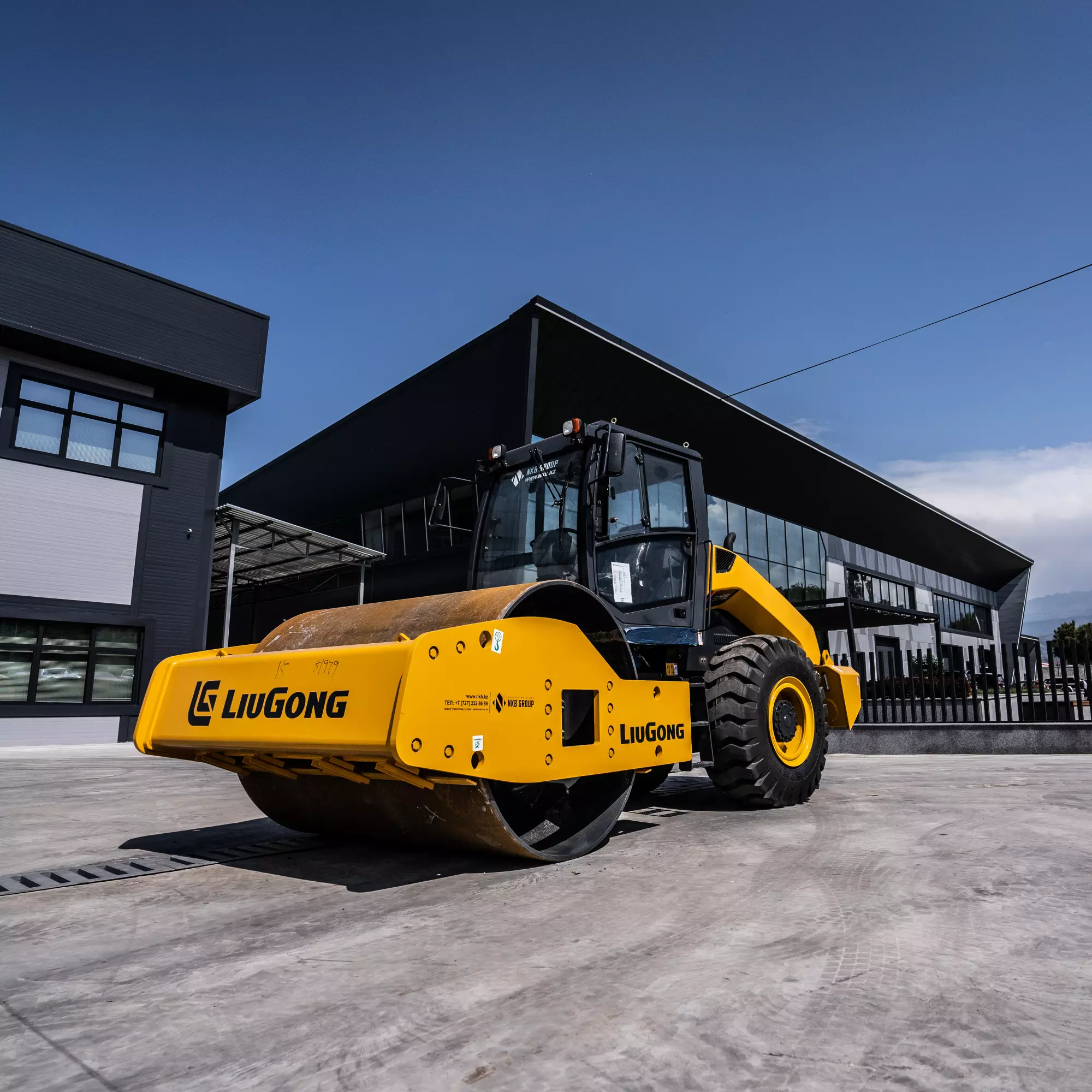 LiuGong CLG6116E