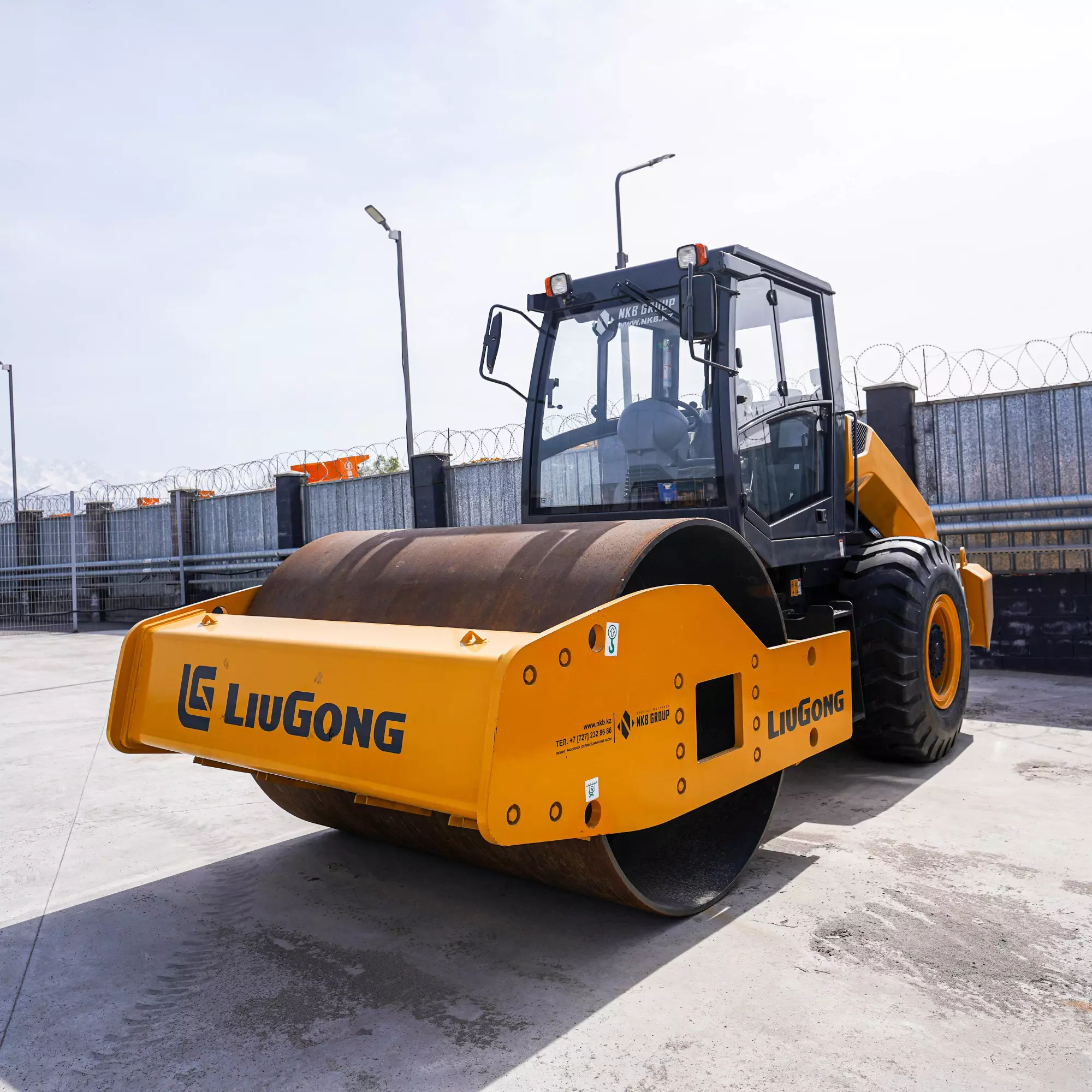 LiuGong CLG6114E