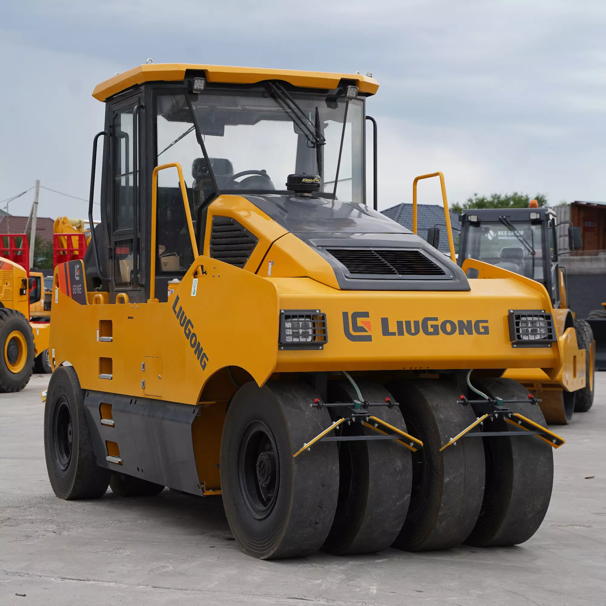 LiuGong CLG6516E
