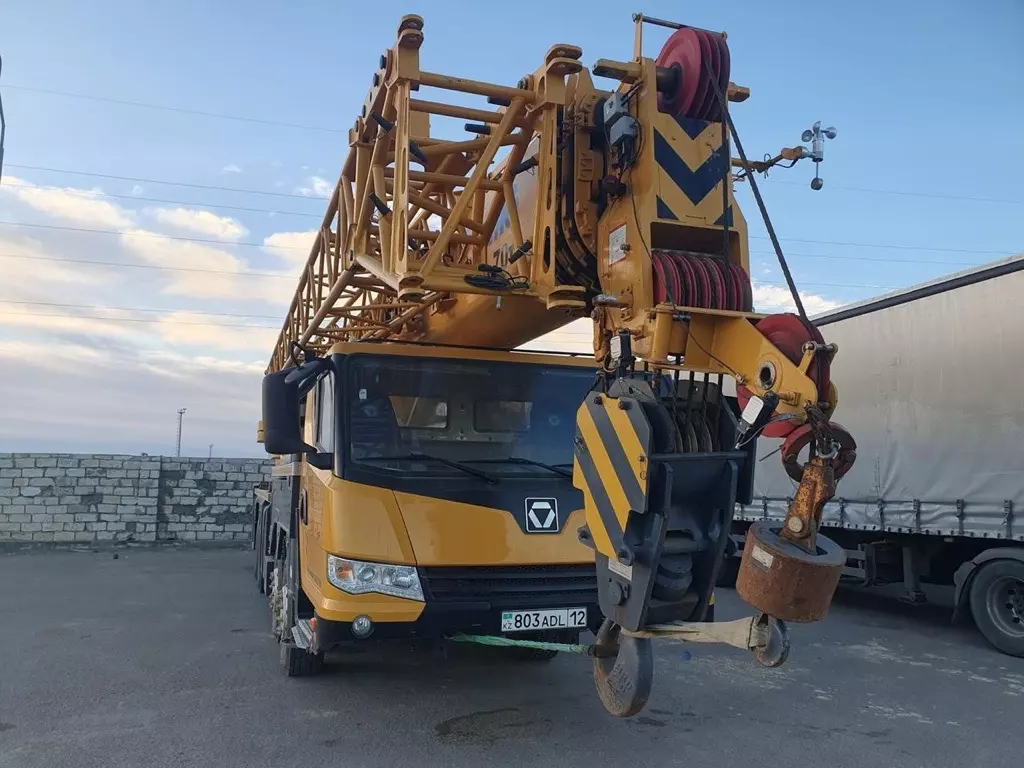 XCMG XCT70 S, Автокраны