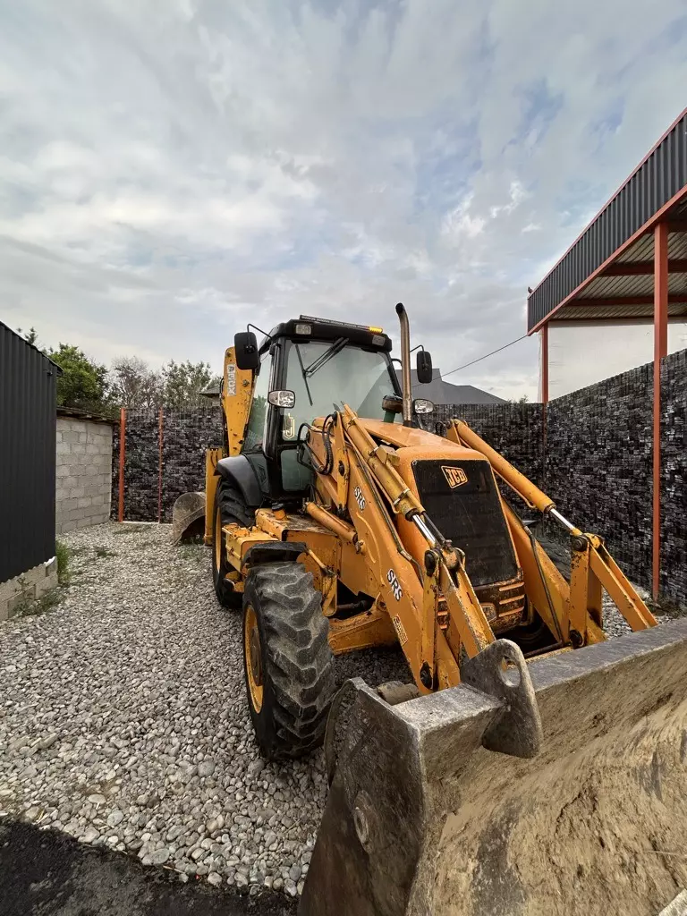 JCB