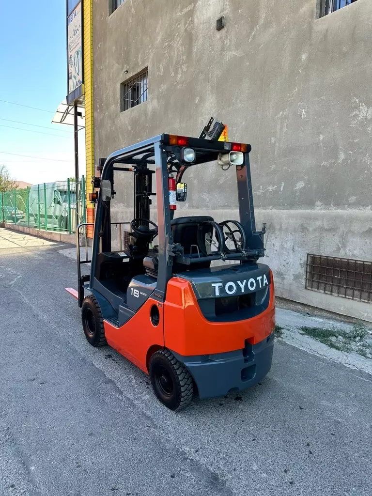 TOYOTA 8FG18, Вилочные автопогрузчики