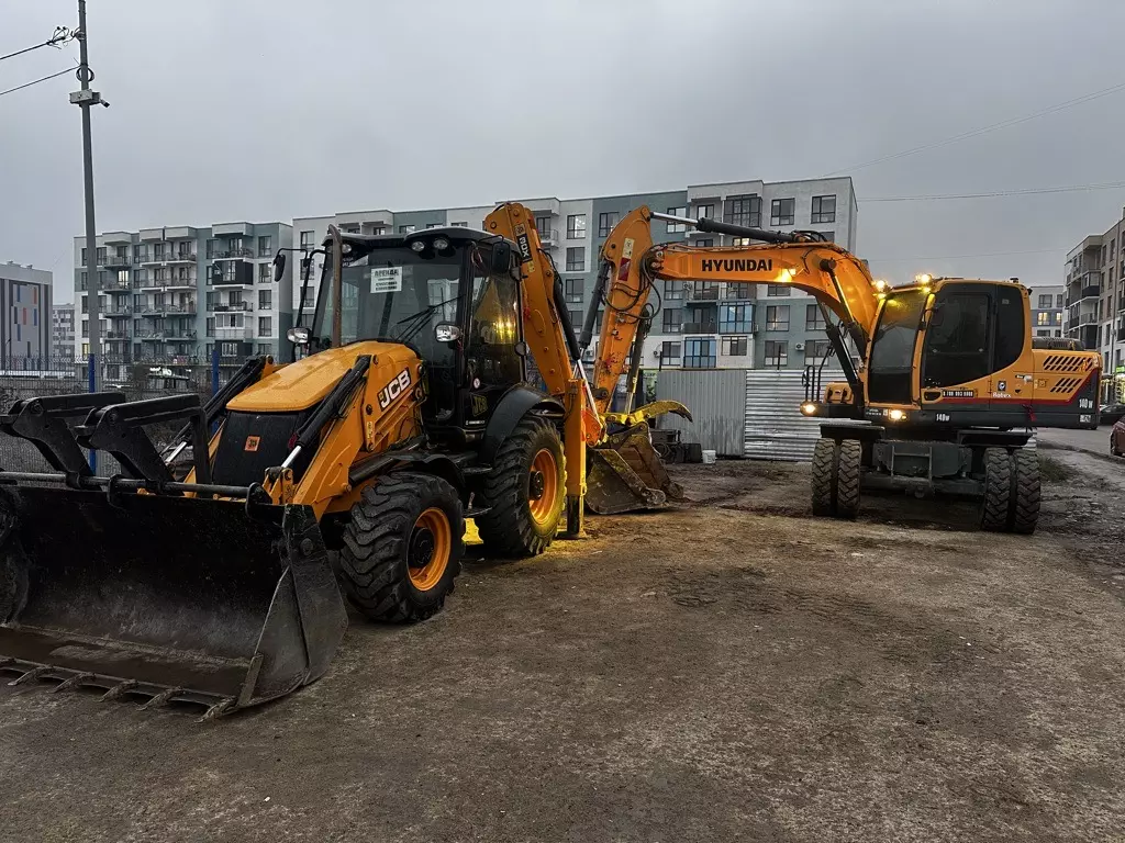 JCB