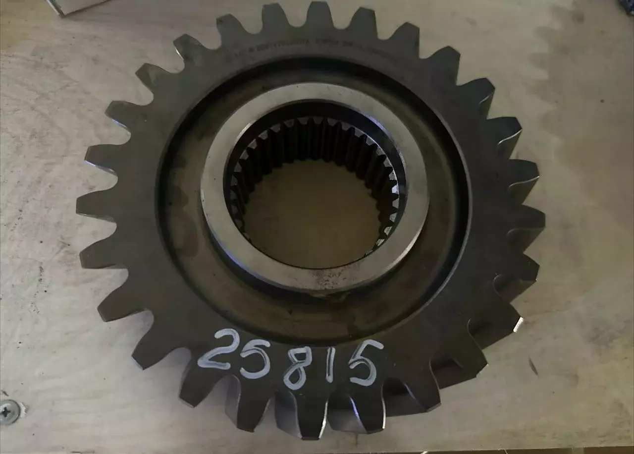Шестерня SHAANXI F2000 среднего моста ведомая Z = 26 (оригинал) Код: DZ91129320076