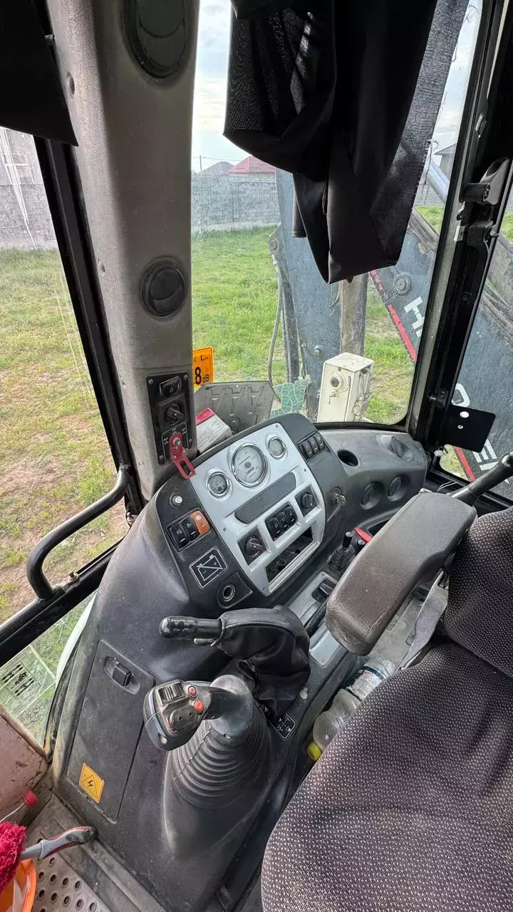Hidromek HMK 102S, Экскаваторы-погрузчики