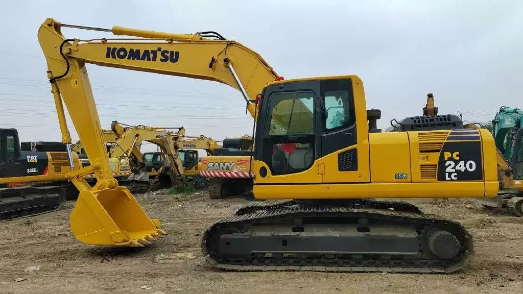 Komatsu PC240LC