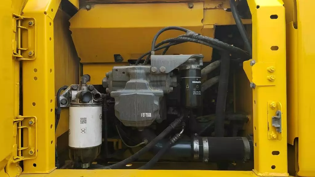 Komatsu PC240LC