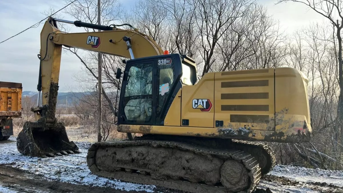 Caterpillar 330D L, Гусеничные экскаваторы
