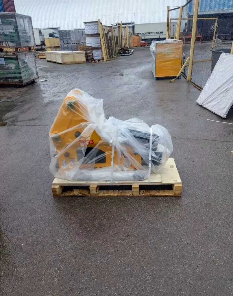 Продам гидромолот на Кат 428/432 новый