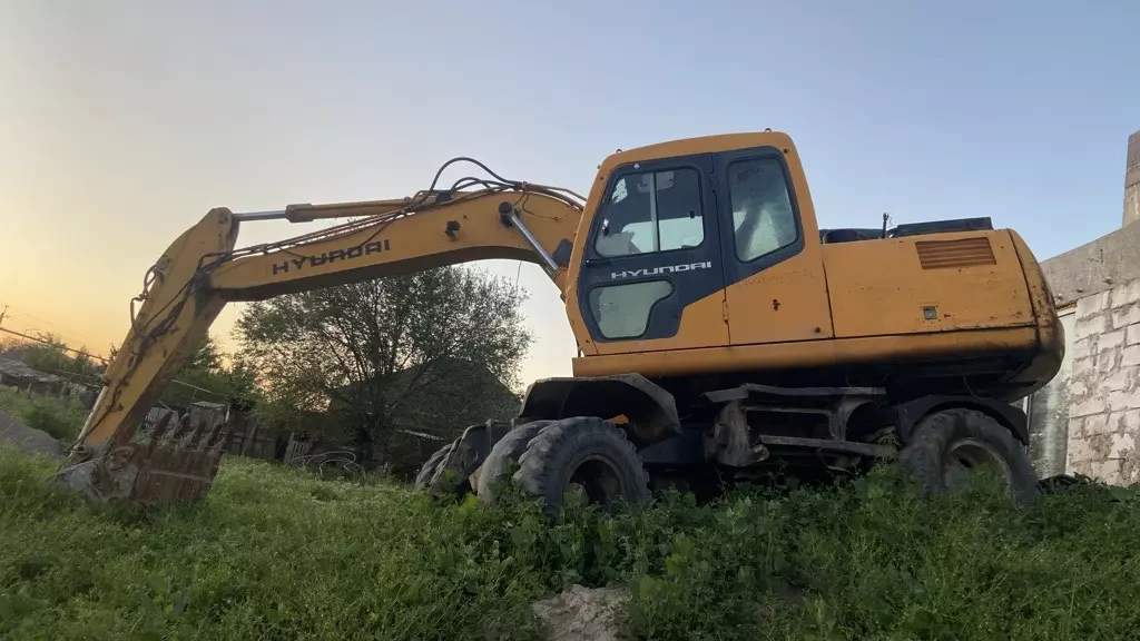 Hyundai ROBEX 1300WM, Экскаваторы-погрузчики