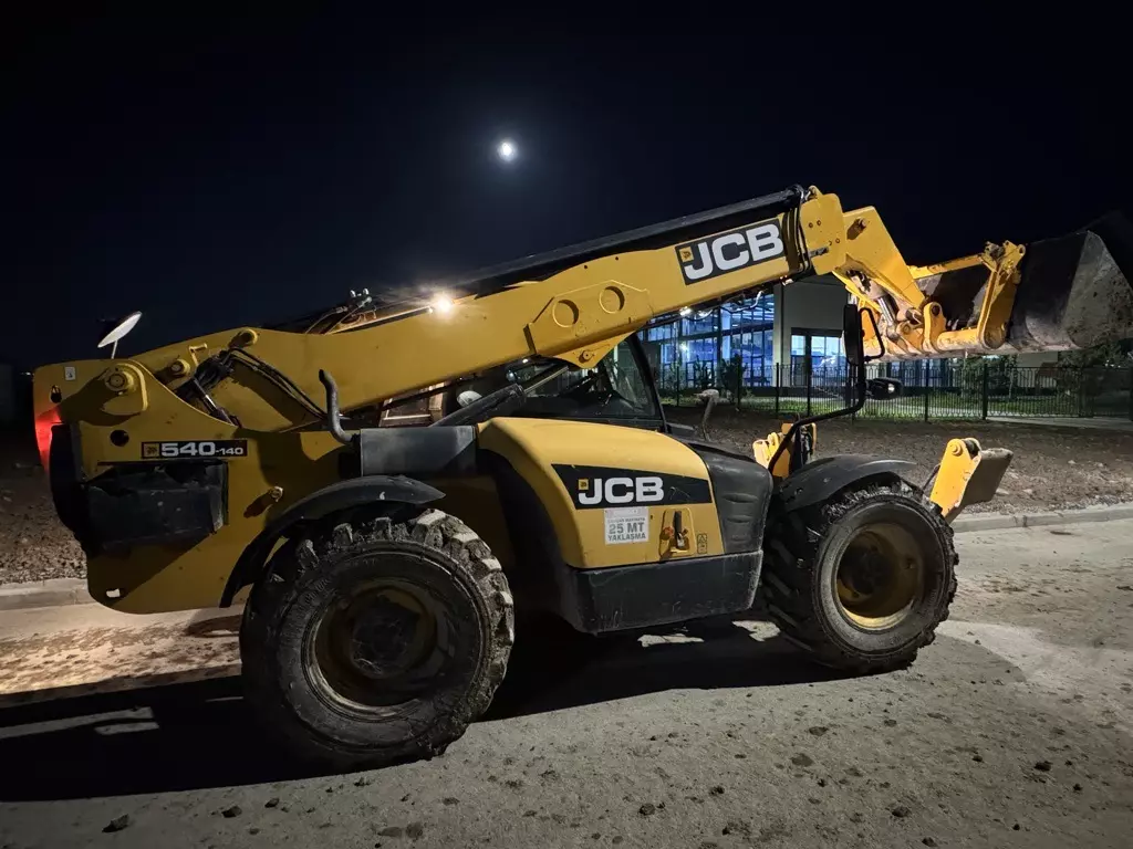 JCB 540-140 , Телескопические погрузчики
