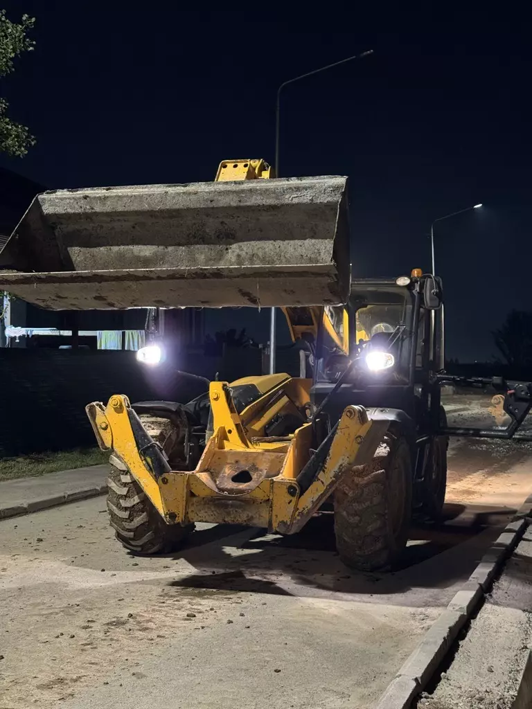 JCB 540-140 , Телескопические погрузчики