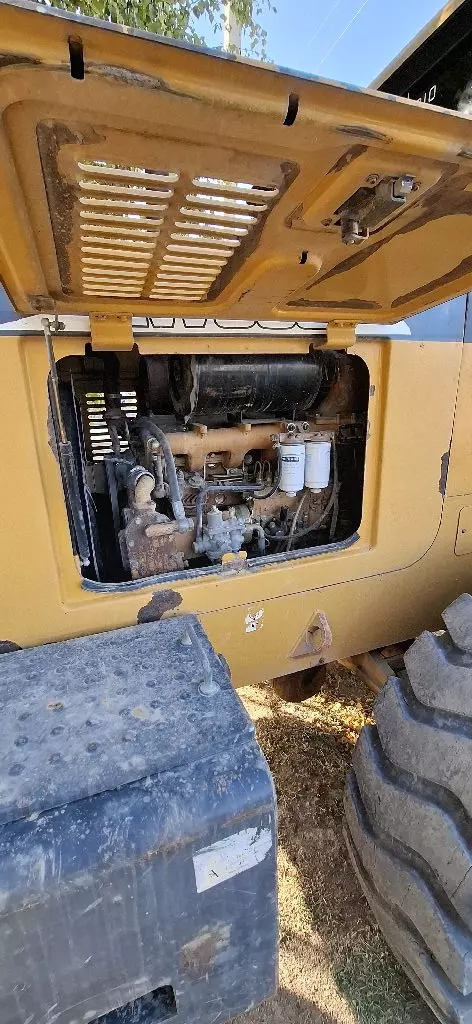 XCMG LW300F, Экскаваторы-погрузчики